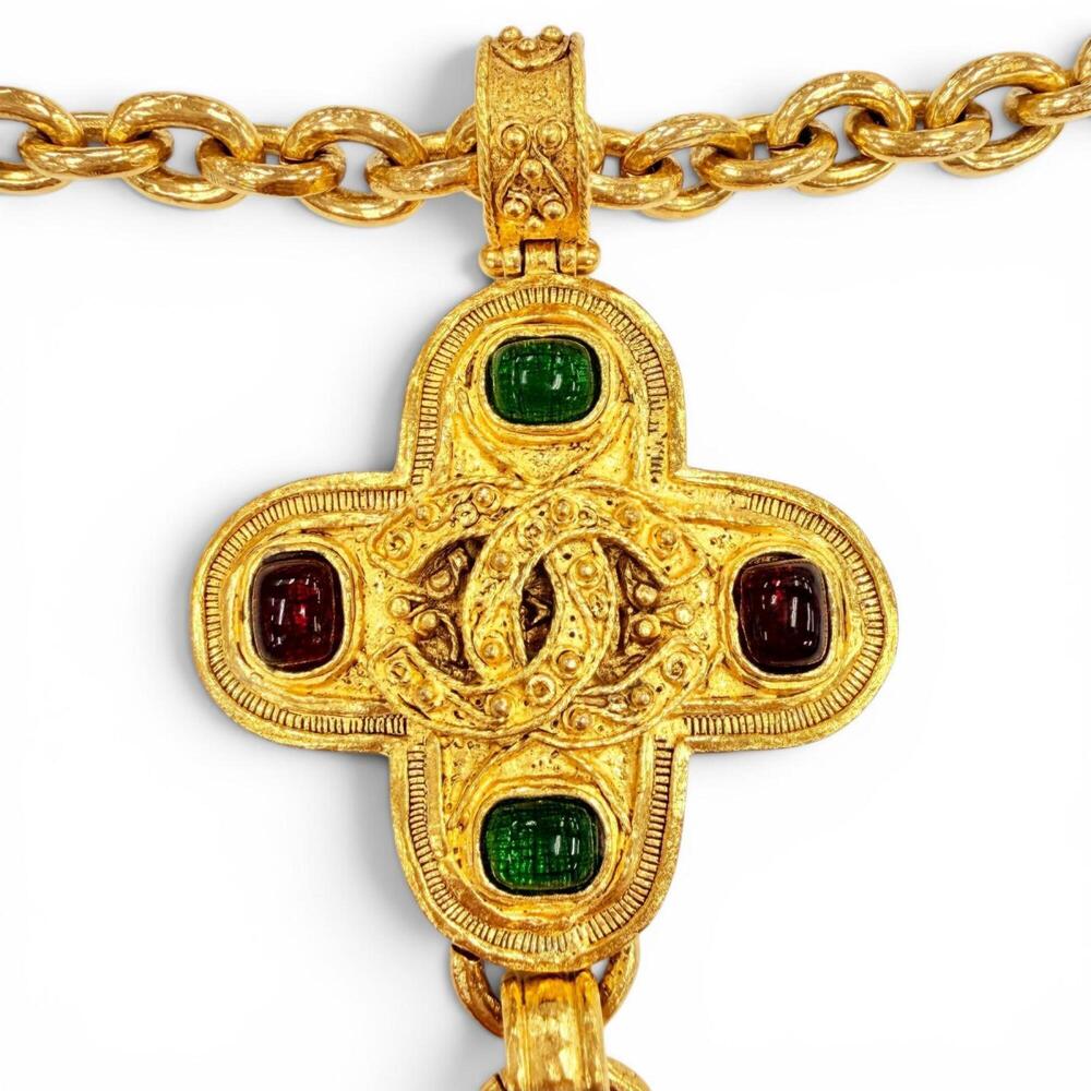 CHANEL Necklace - Picture 7 of 9